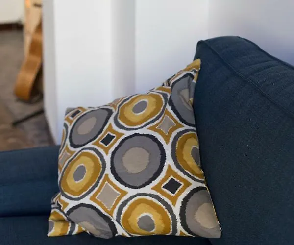 Luminous Attic Down Town Daire